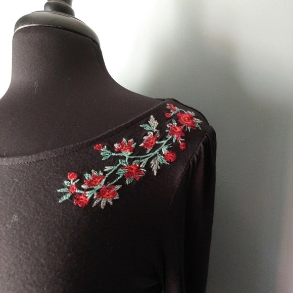 American Eagle Soft & Sexy Long Sleeve - Picture 3 of 6